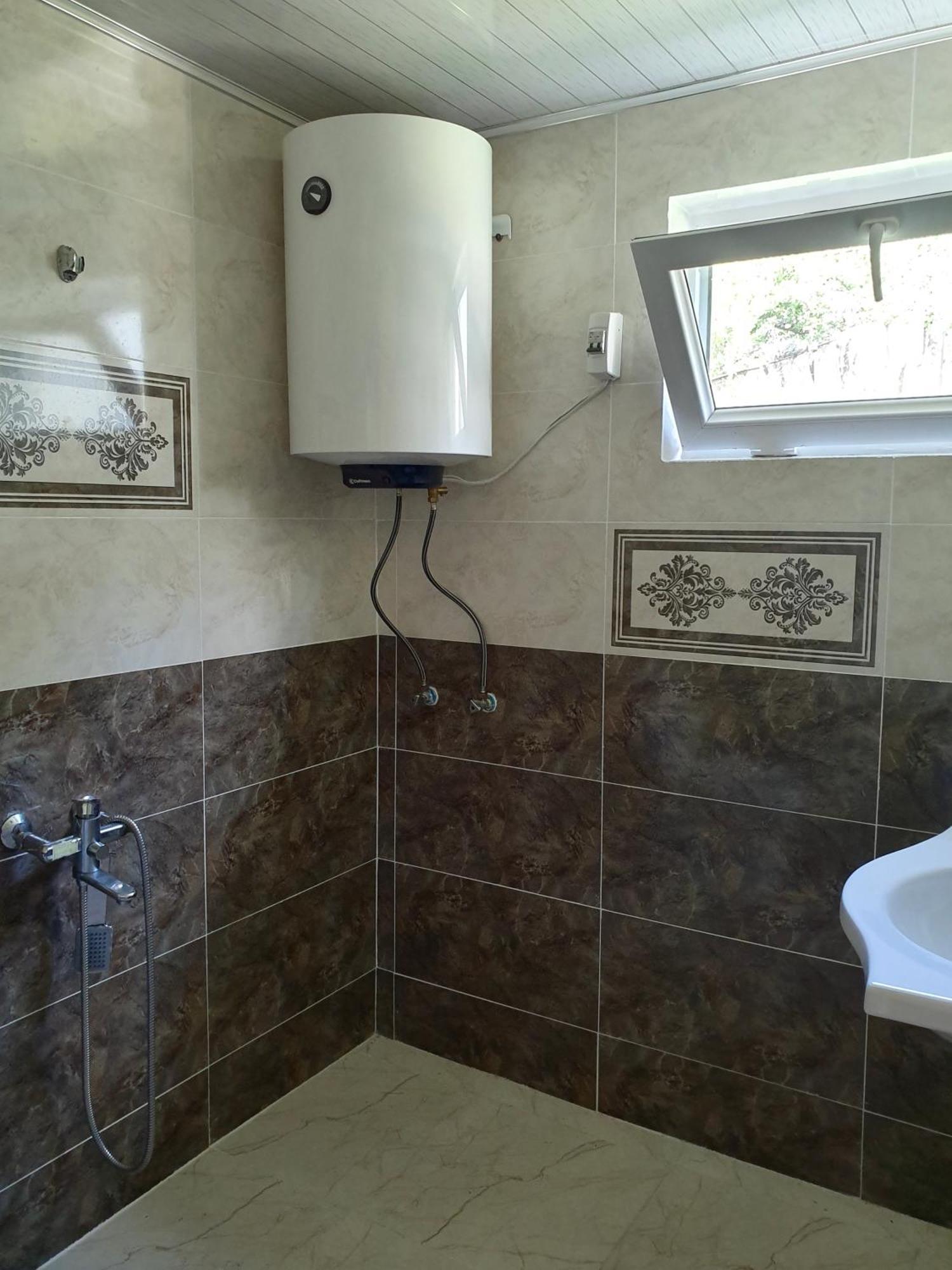 Valodia Guest House In Mestia Luaran gambar